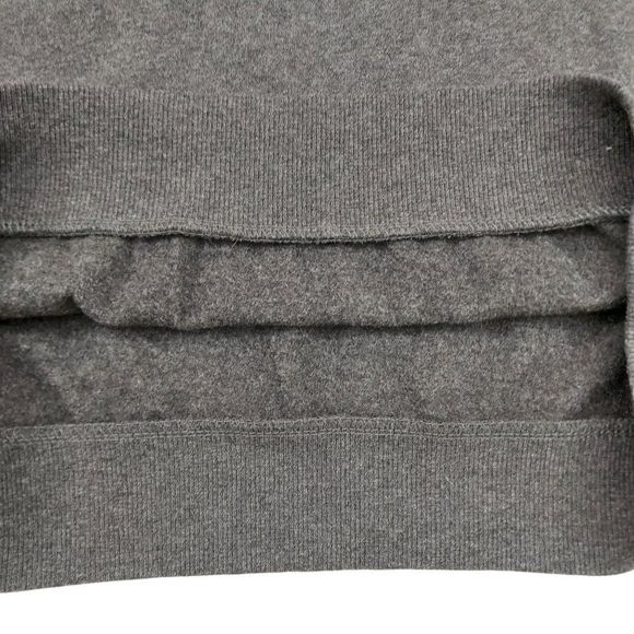 Pinque Sweater Womens Small Gray Pullover Knit Cold Shoulder Crew Neck - Picture 6 of 7